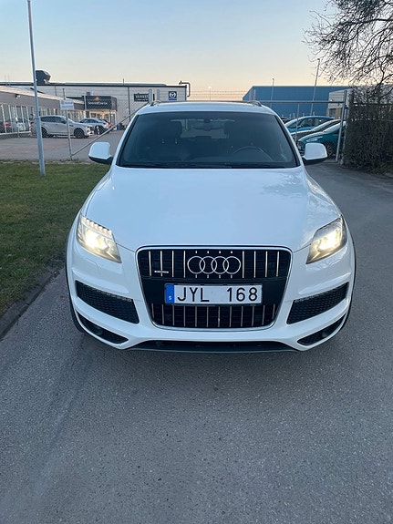 Audi Q7 8 of 13