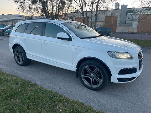 Audi Q7 7 of 13