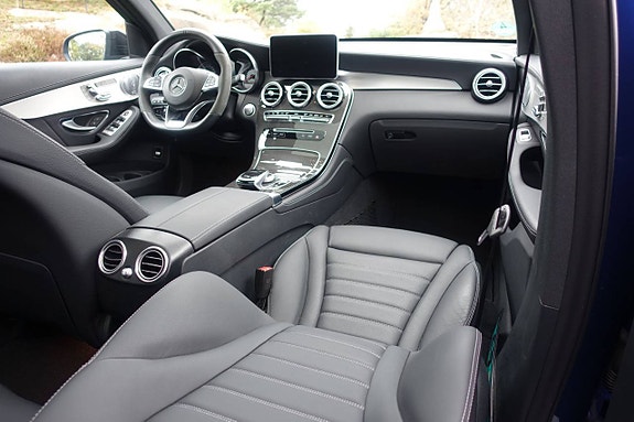 Mercedes-Benz GLC43 8 of 15
