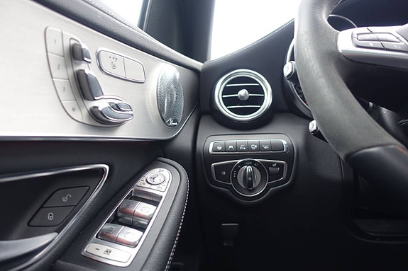 Mercedes-Benz GLC43 11 of 15