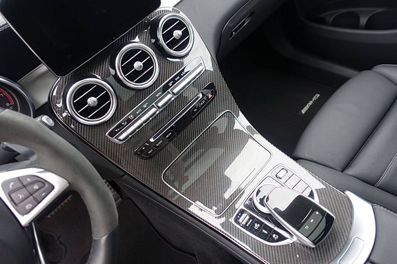 Mercedes-Benz GLC43 10 of 15