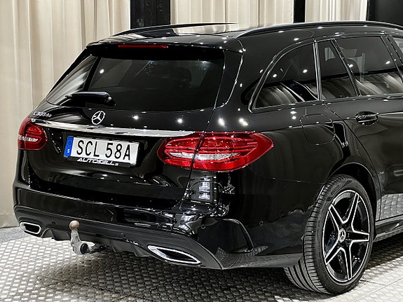 Mercedes-Benz C300 8 of 27