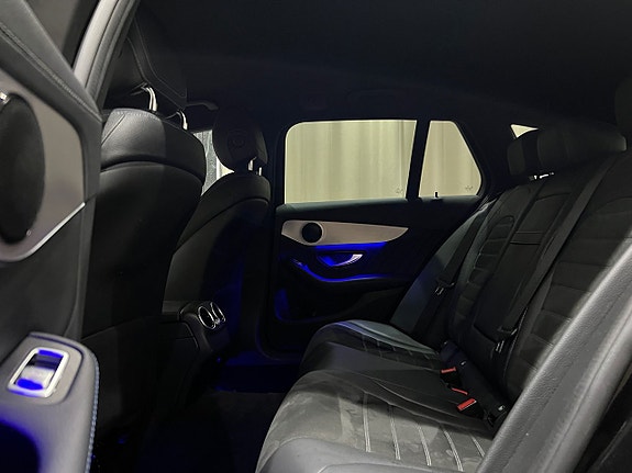 Mercedes-Benz C300 17 of 27