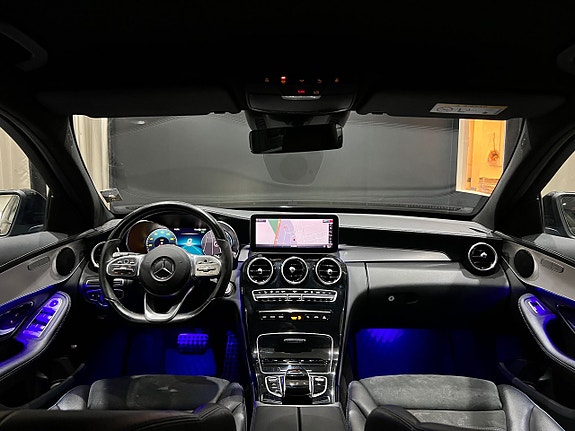 Mercedes-Benz C300 18 of 27
