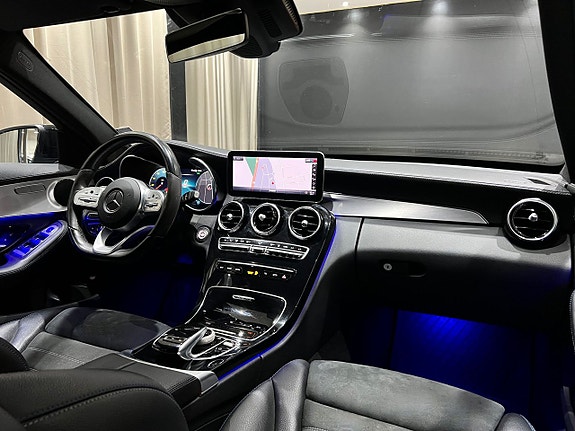 Mercedes-Benz C300 26 of 27