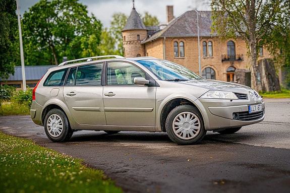 Renault Megane II 4 of 5