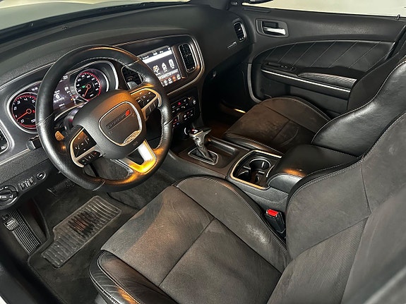 Dodge Charger 11 of 26