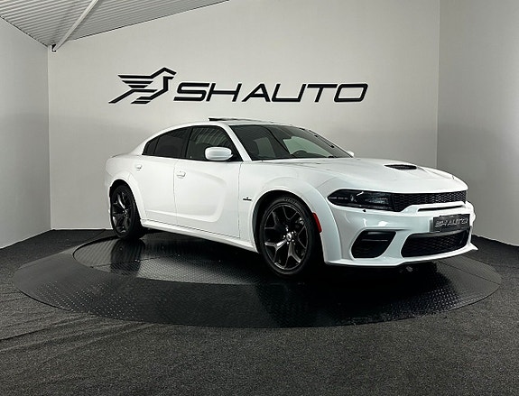 Dodge Charger 4 of 26