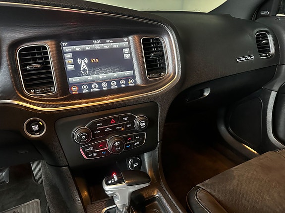 Dodge Charger 15 of 26