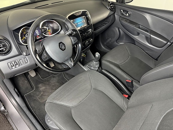 Renault Clio 9 of 18