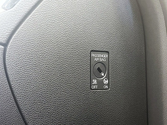 Volkswagen Passat 25 of 26