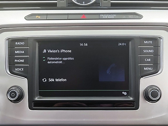 Volkswagen Passat 23 of 26