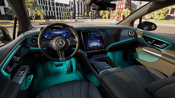 Mercedes-Benz EQE350 11 of 17