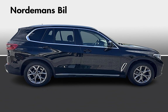 BMW X5 4 of 5