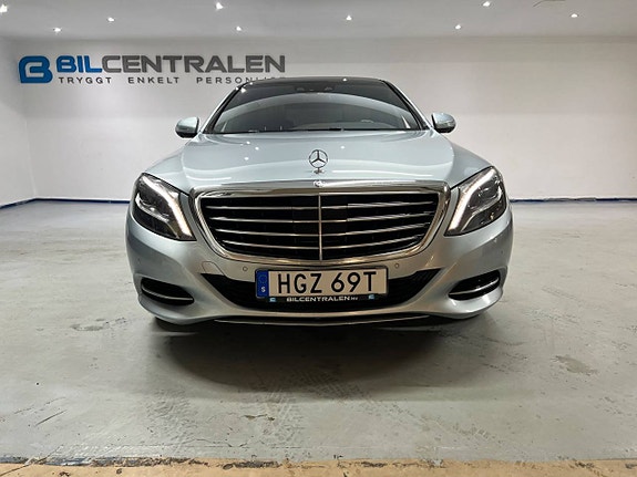 Mercedes-Benz S500 5 of 5