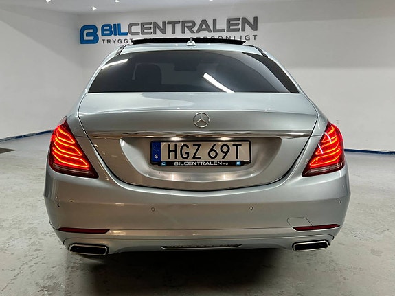 Mercedes-Benz S500 11 of 28