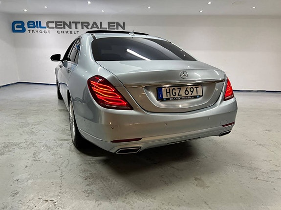 Mercedes-Benz S500 7 of 28