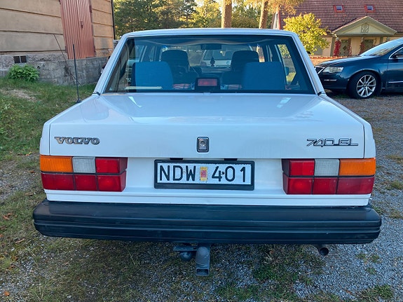 Volvo 740 7 of 9