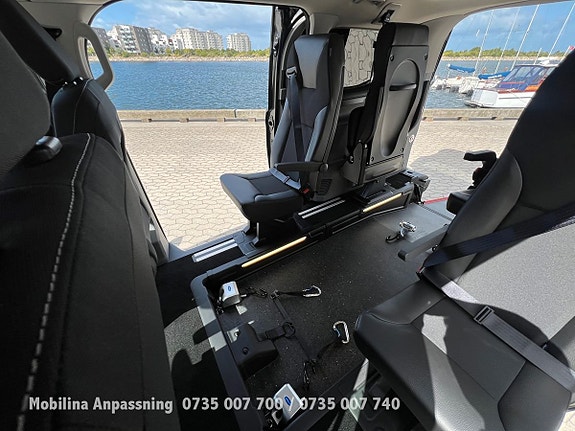 Ford Custom Tourneo 21 of 30