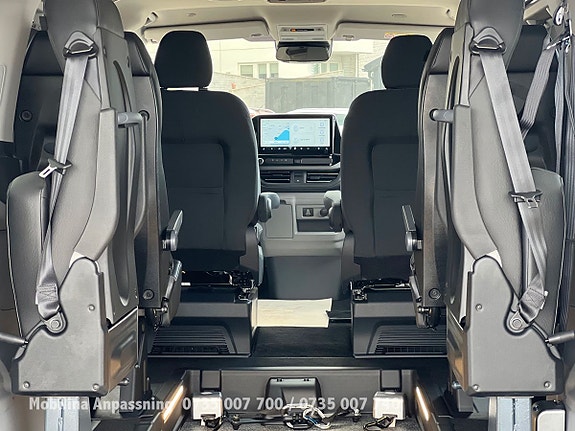 Ford Custom Tourneo 12 of 30