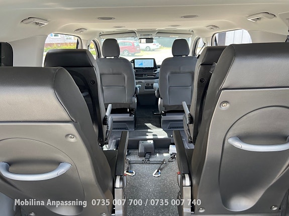 Ford Custom Tourneo 28 of 30