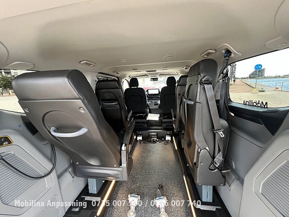 Ford Custom Tourneo 17 of 30