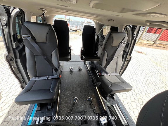 Ford Custom Tourneo 7 of 30
