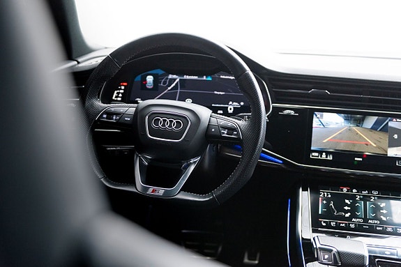 Audi SQ8 16 of 17
