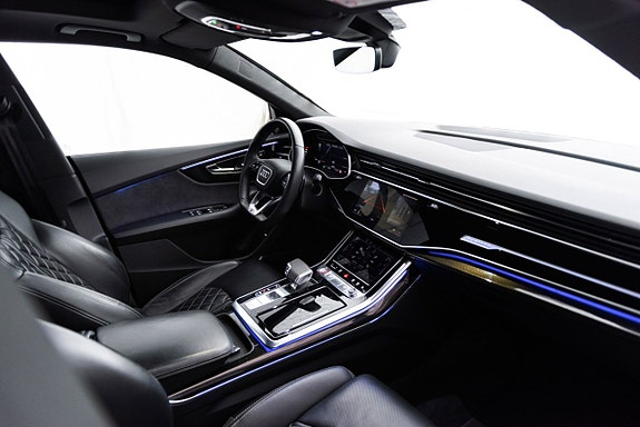 Audi SQ8 15 of 17