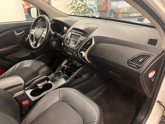 Hyundai ix35 12 of 15