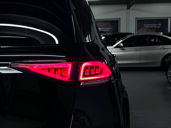 Mercedes-Benz GLE300 d 18 of 21