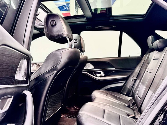 Mercedes-Benz GLE300 d 6 of 21