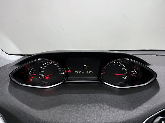 Peugeot 308 20 of 26