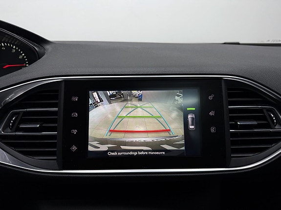 Peugeot 308 17 of 26