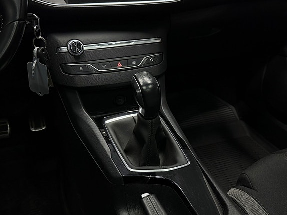Peugeot 308 15 of 26
