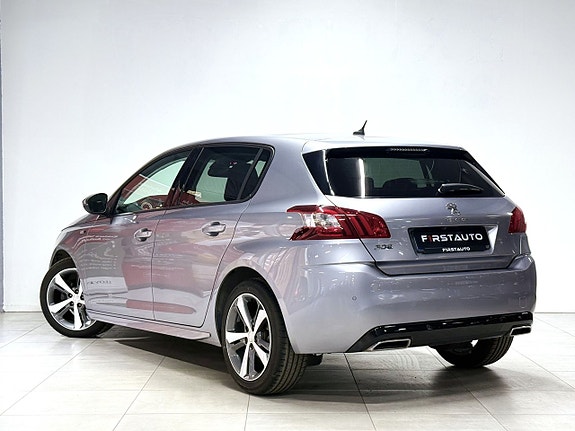 Peugeot 308 4 of 5