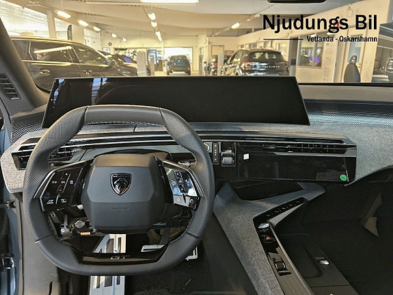 Peugeot 5008 8 of 9