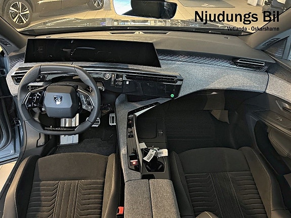 Peugeot 5008 7 of 9