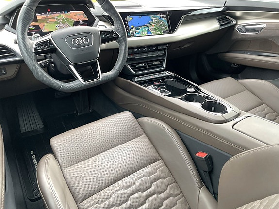Audi e-tron GT 5 of 8