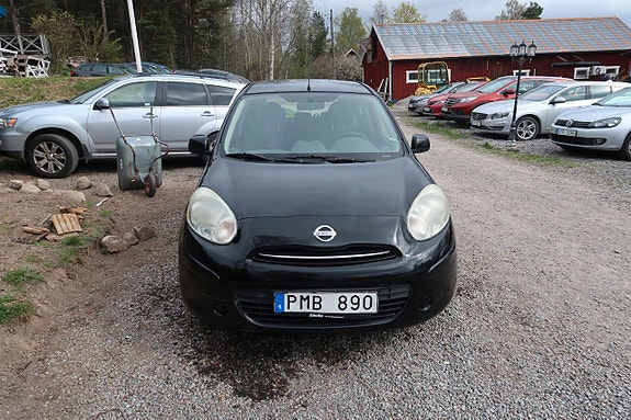 Nissan Micra 3 of 5