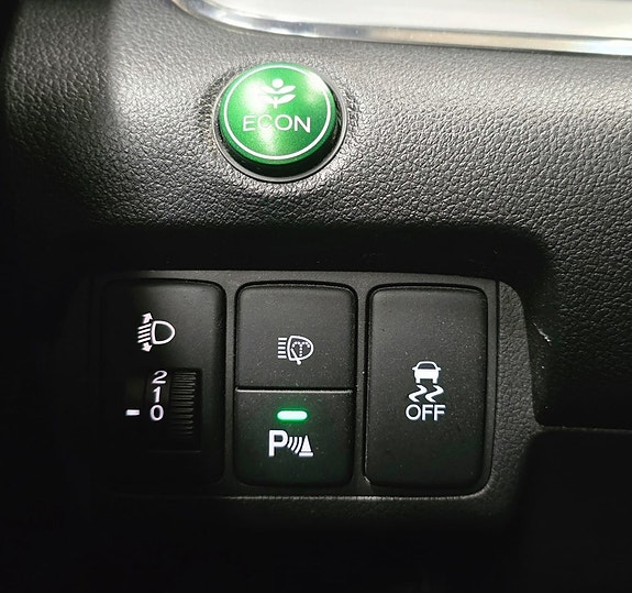 Honda CR-V 25 of 26
