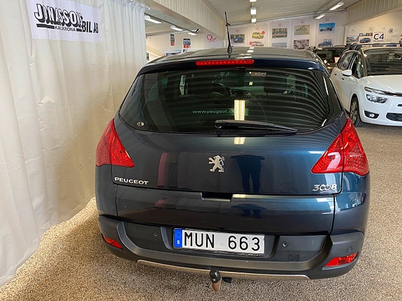 Peugeot 3008 11 of 12