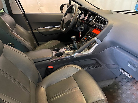 Peugeot 3008 5 of 5
