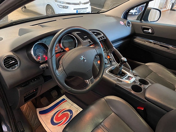 Peugeot 3008 7 of 12