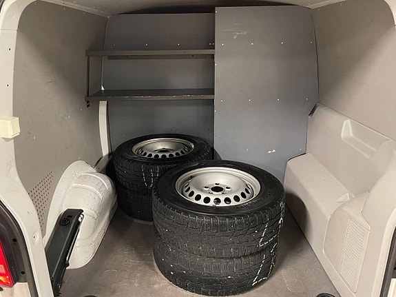 Volkswagen Transporter 9 of 12