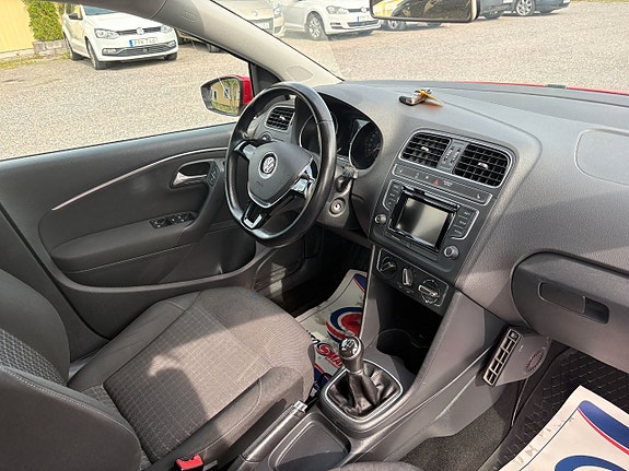Volkswagen Polo 5 of 5