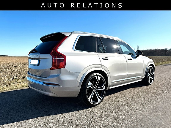 Volvo XC90 7 of 11
