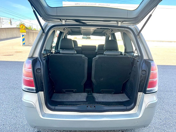 Opel Zafira 5 of 5