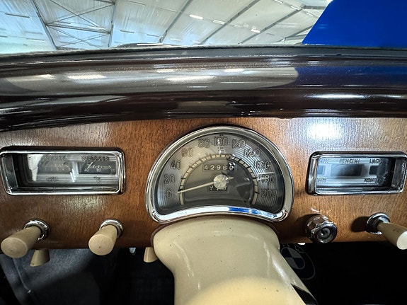 BMW 320 12 of 18