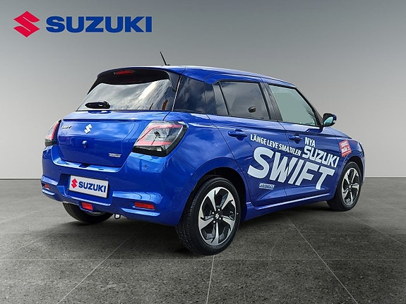 Suzuki Swift 2 of 5